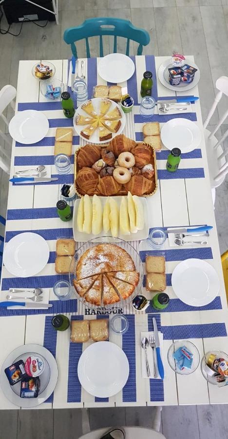 #Zonaporto Bed & Breakfast Наполи Екстериор снимка